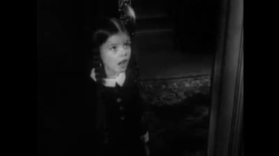 la famiglia addams 1x01